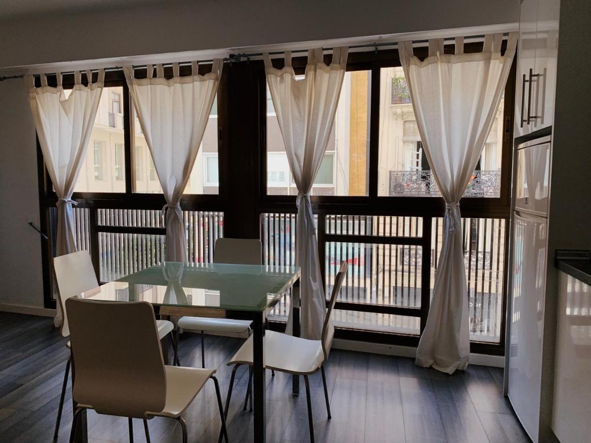 Coroa Ayuntamiento Apartamento Valência Exterior foto